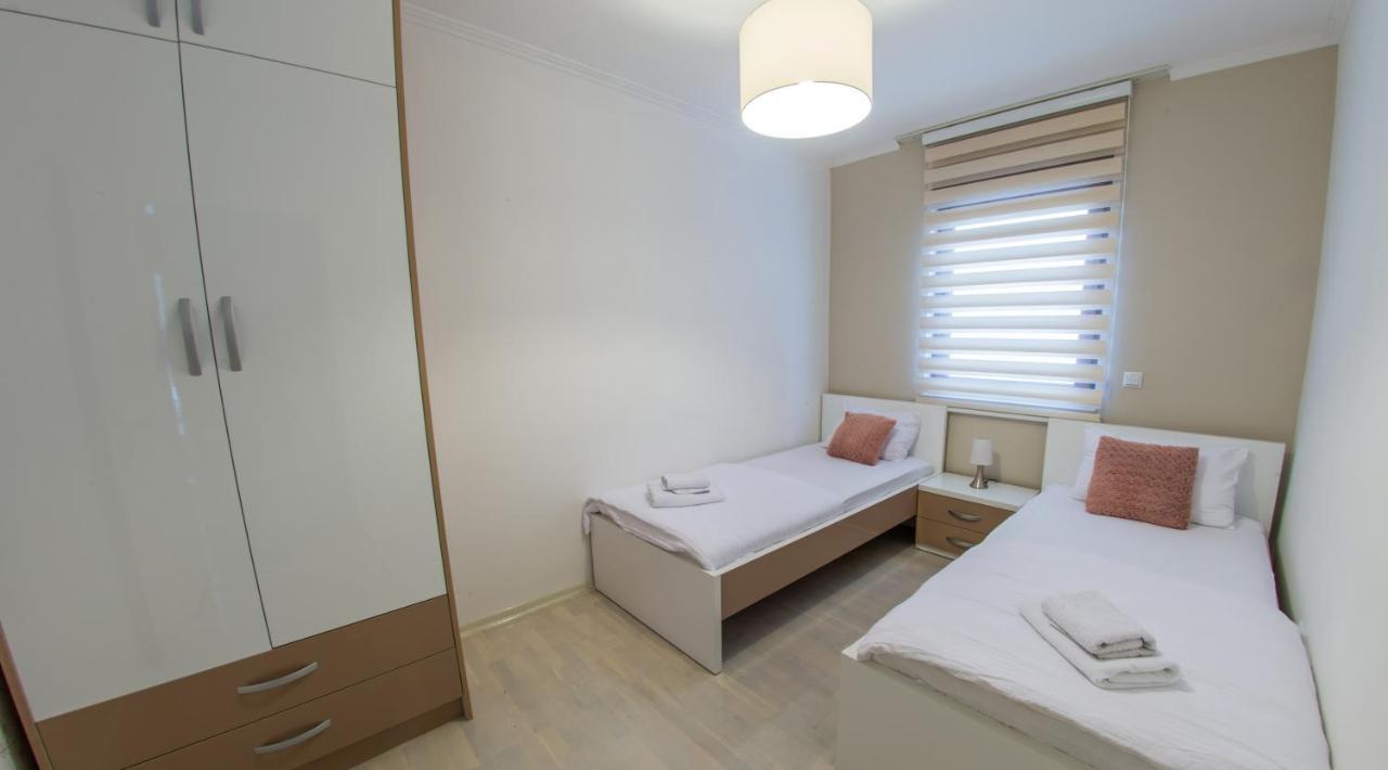 Apartment Light De Luxe - with Old Bridge view Mostar Buitenkant foto